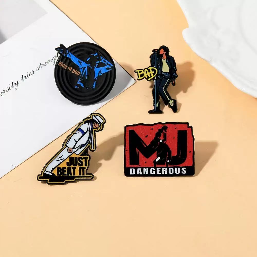 4pcs Classic Rock Band Enamel  - đánh giá và giá Vintage Brooch Pin